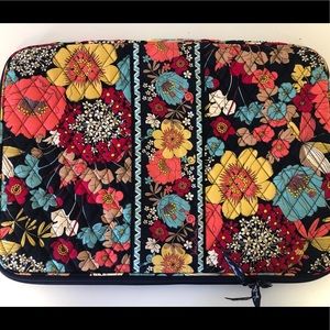 Vera Bradley Laptop Case in Happy Snails